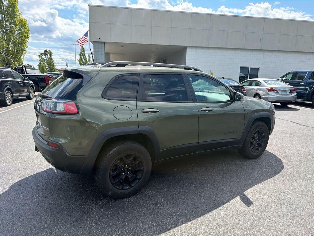Jeep Cherokee 2021