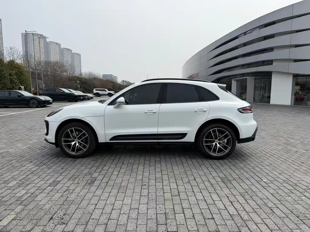 Porsche Macan 2023