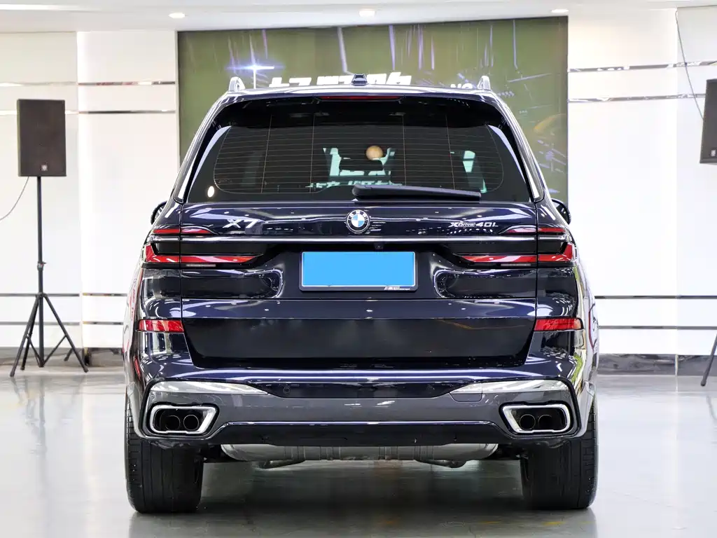 BMW X7 2024