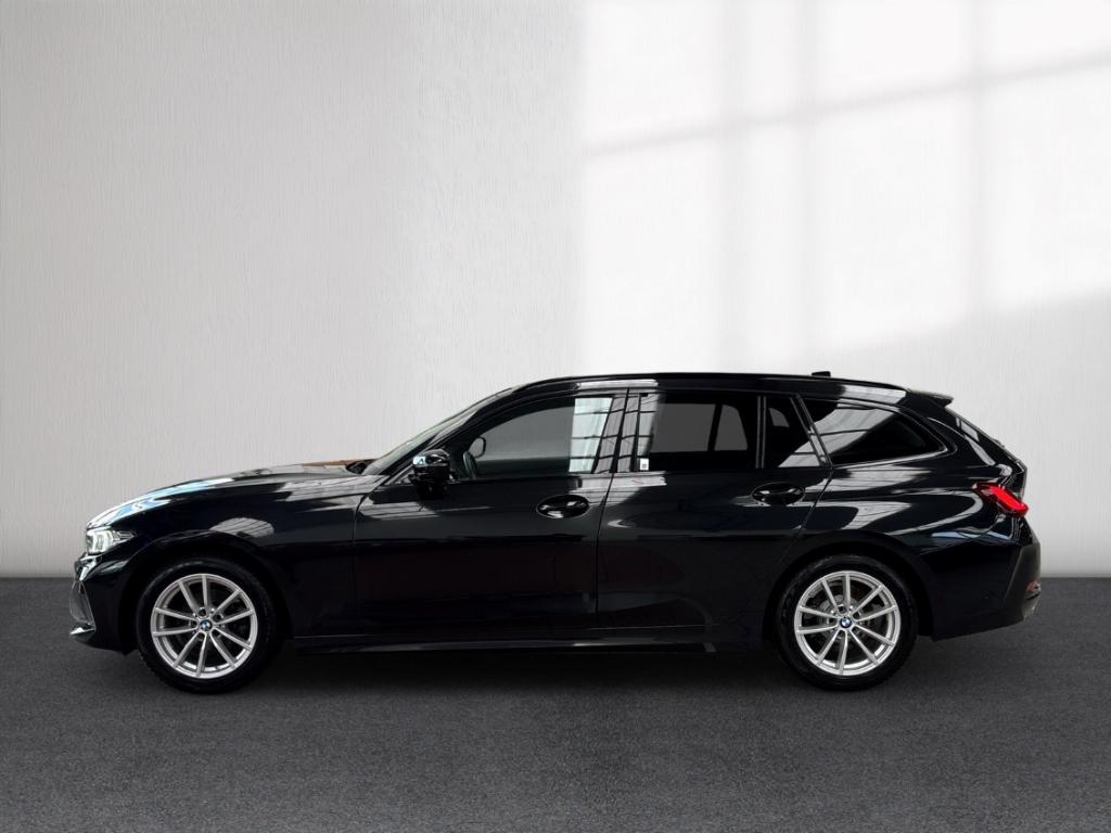 BMW 318 2024