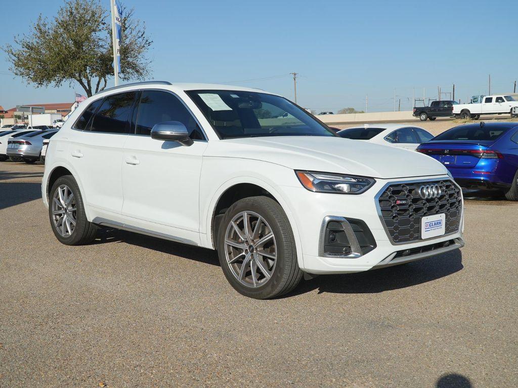Audi SQ5 2022