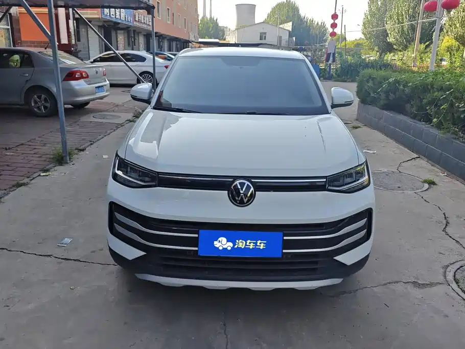 Volkswagen Tharu 2025