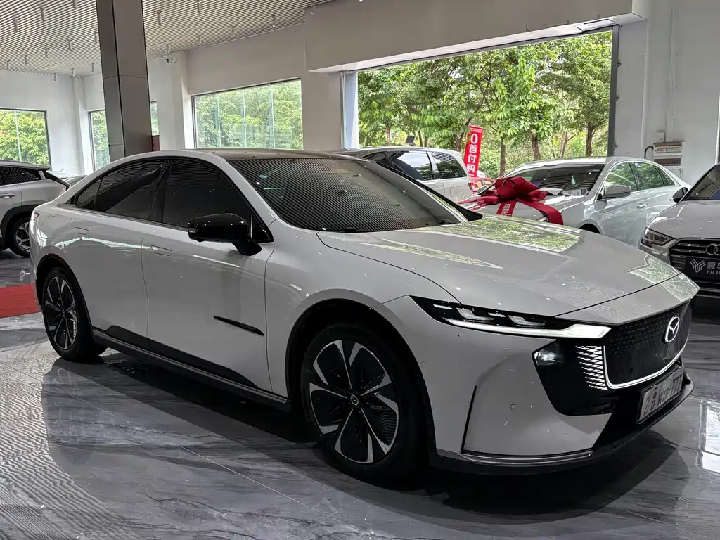 Mazda EZ-6 2024