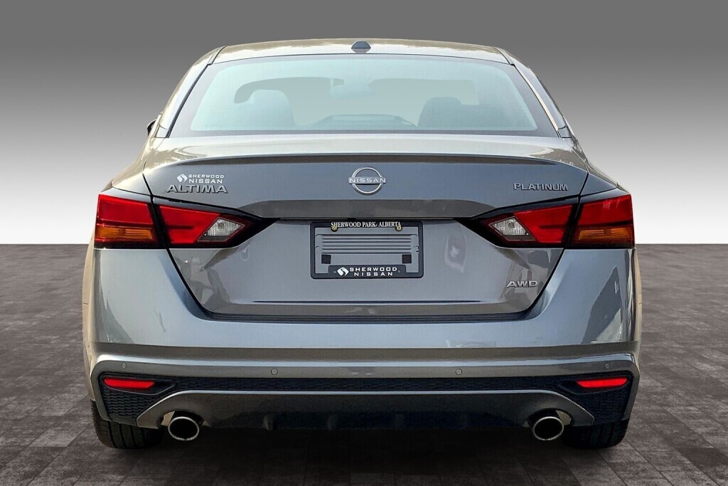 Nissan Altima 2024