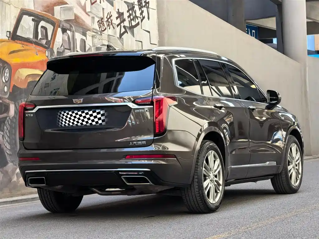 Cadillac XT6 2021