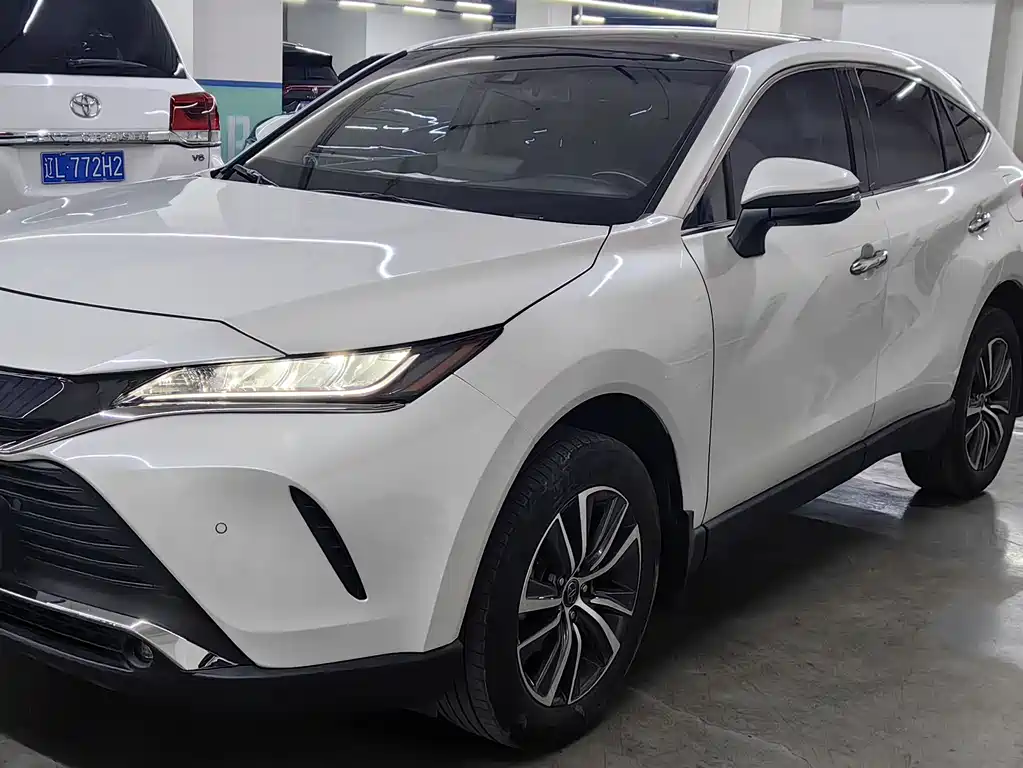 Toyota Harrier 2022