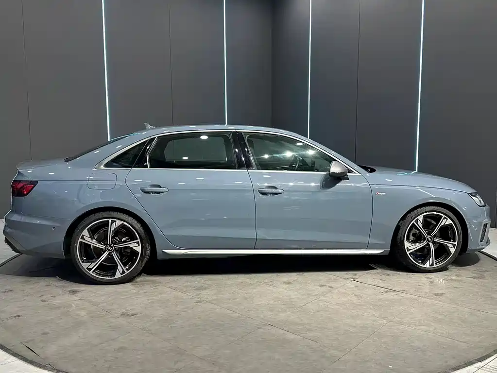 Audi A4 2022