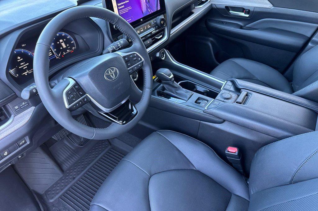 Toyota Grand Highlander 2026
