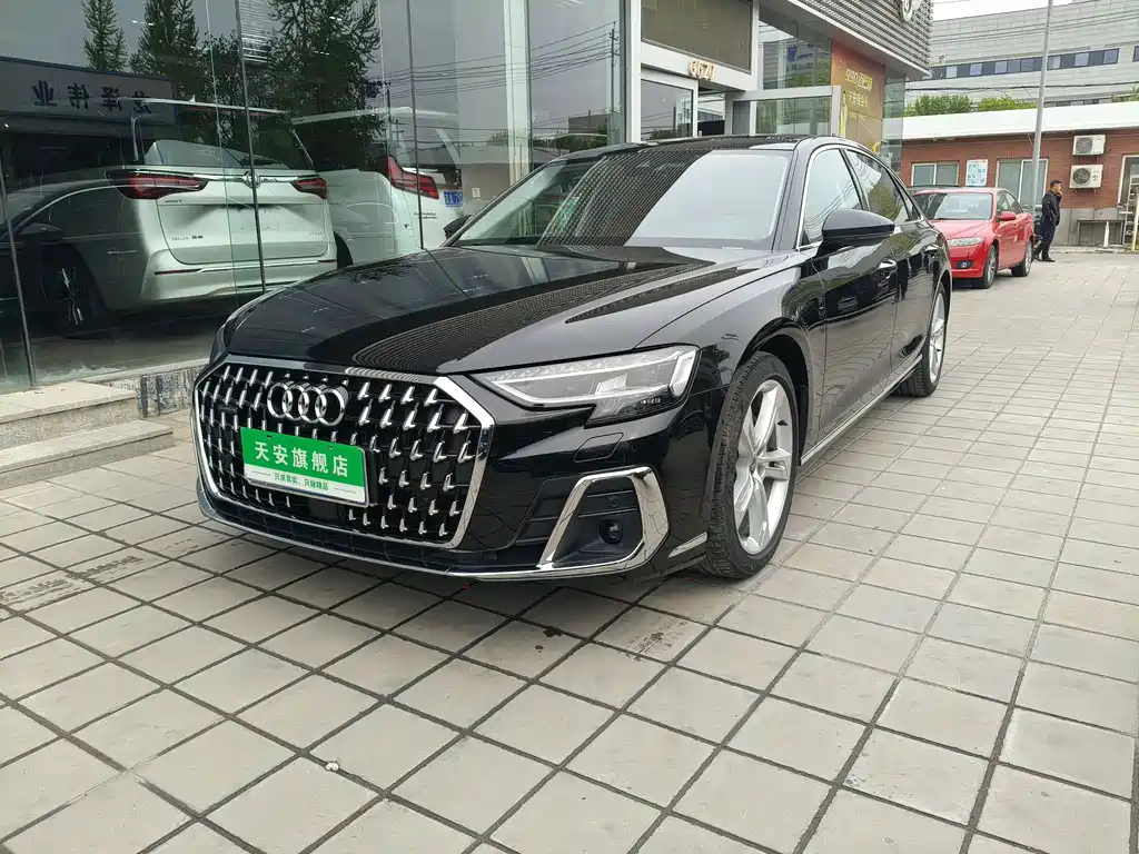 Audi A8 2023