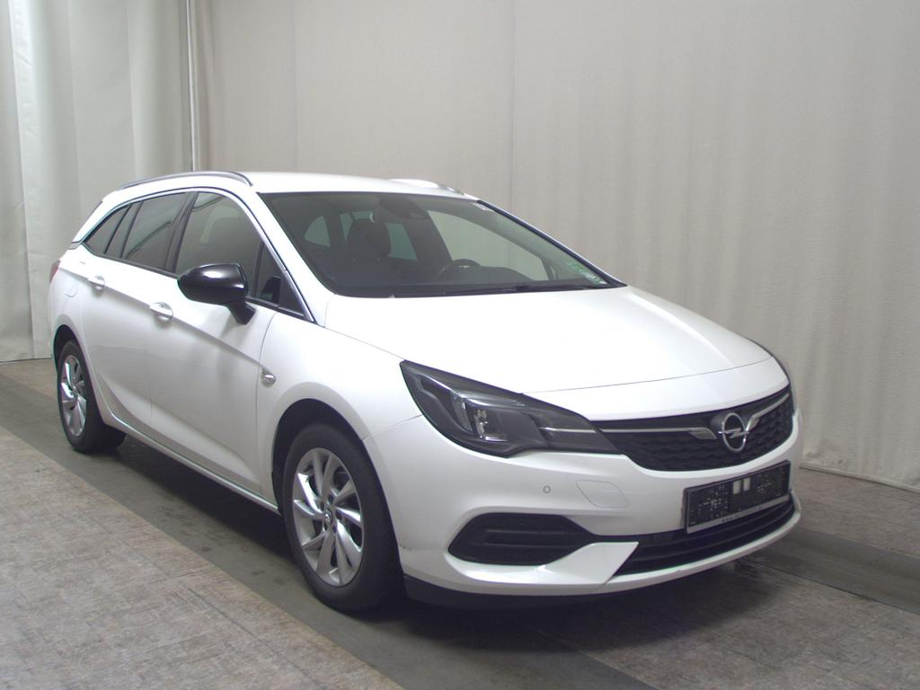Opel Astra 2022