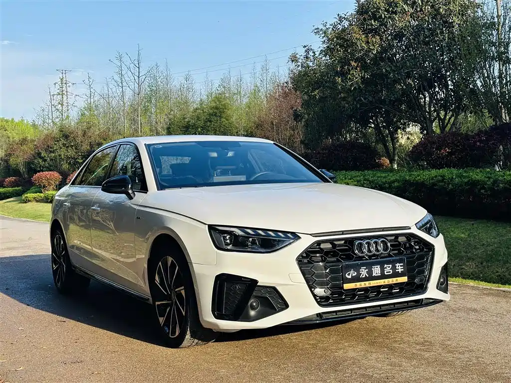 Audi A4 2023