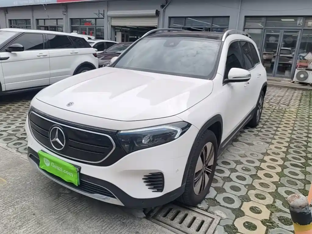 Mercedes-Benz EQB 2023
