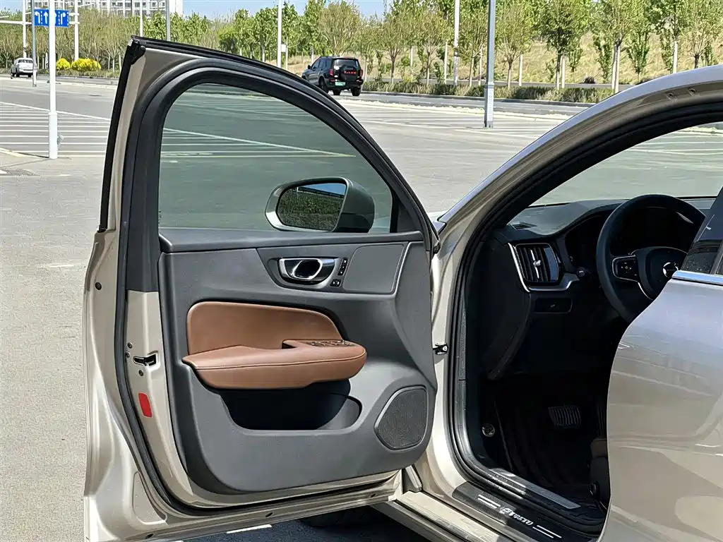 Volvo S60 2022