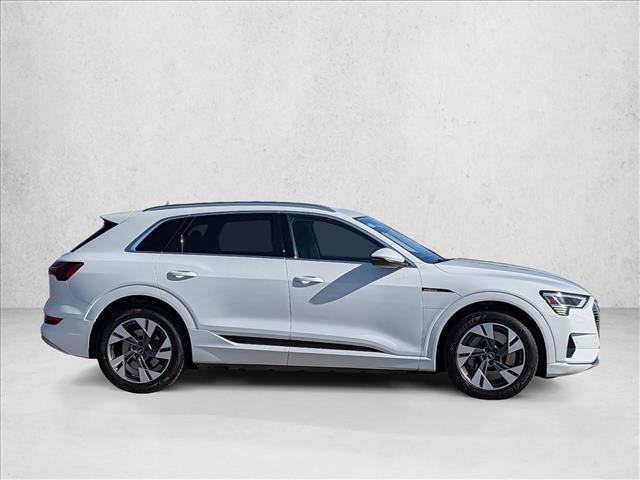 Audi e-tron 2023