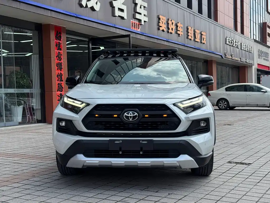 Toyota RAV4 2023