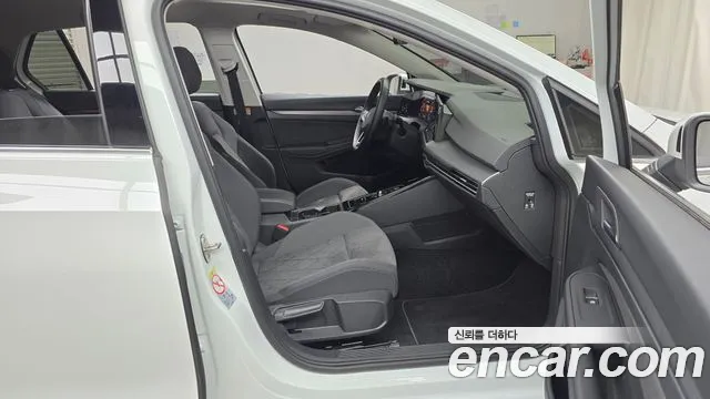 Volkswagen Golf 2023