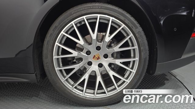 Porsche Panamera 2024