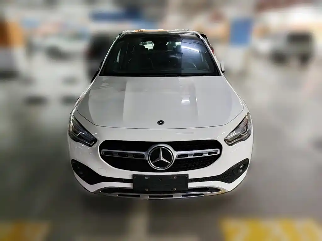 Mercedes-Benz GLA 2023