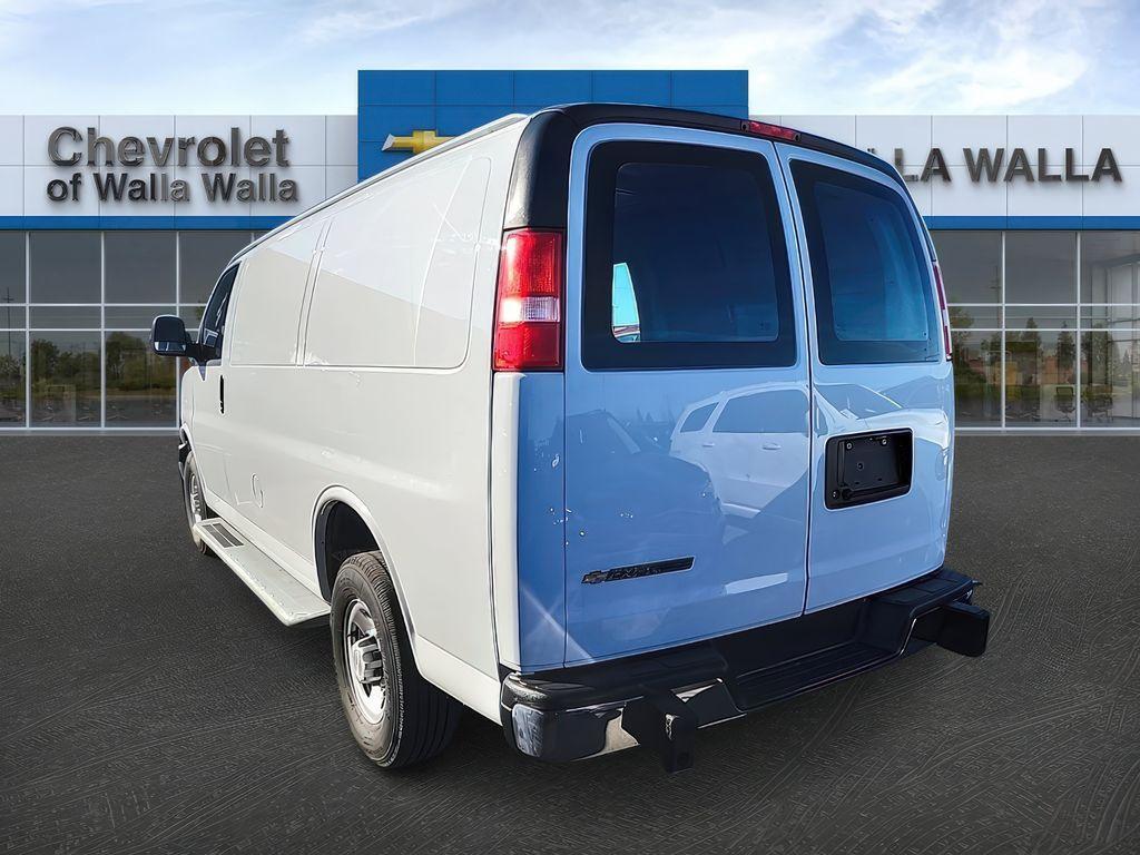 Chevrolet Express 2024