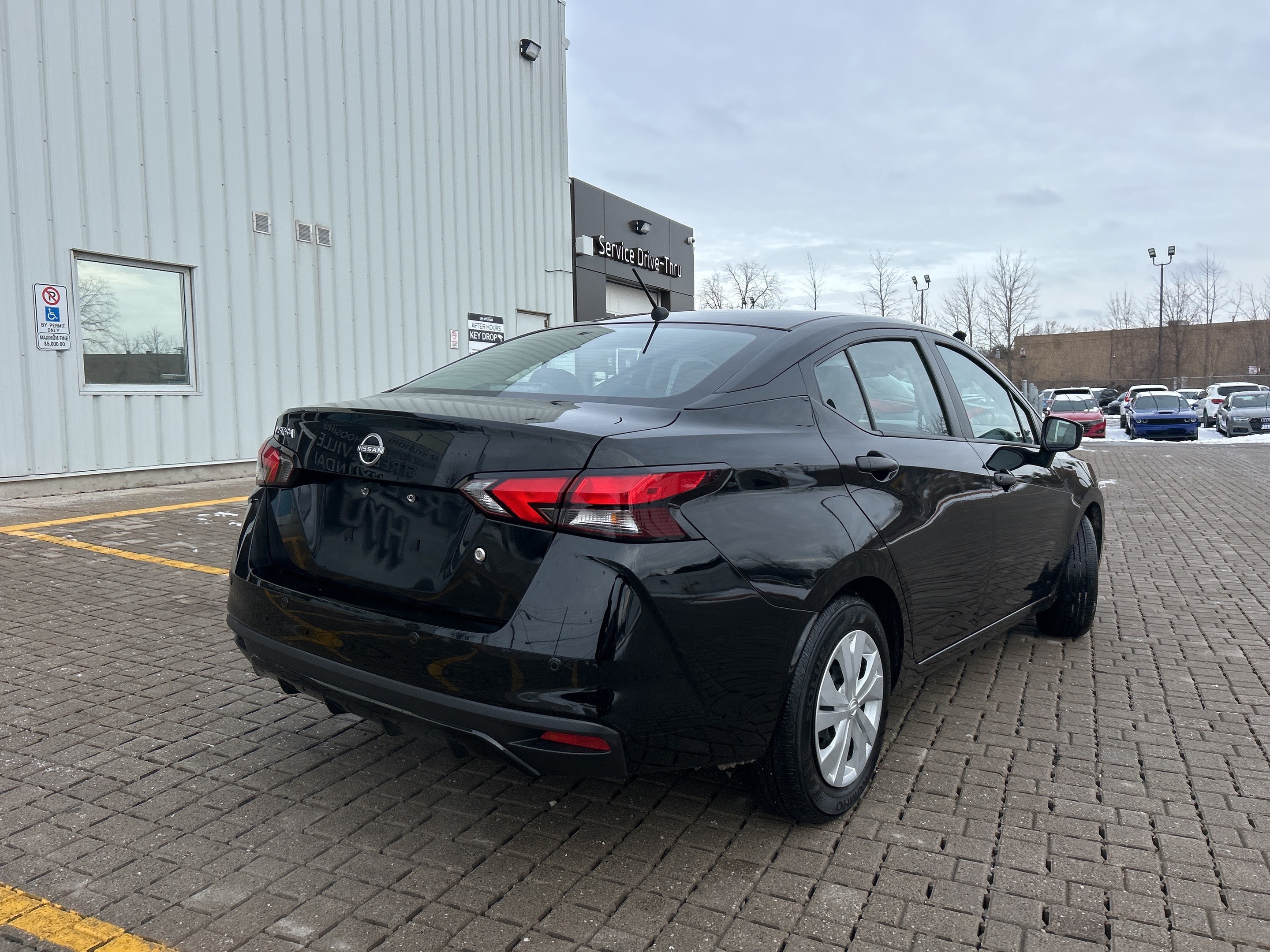 Nissan Versa 2024