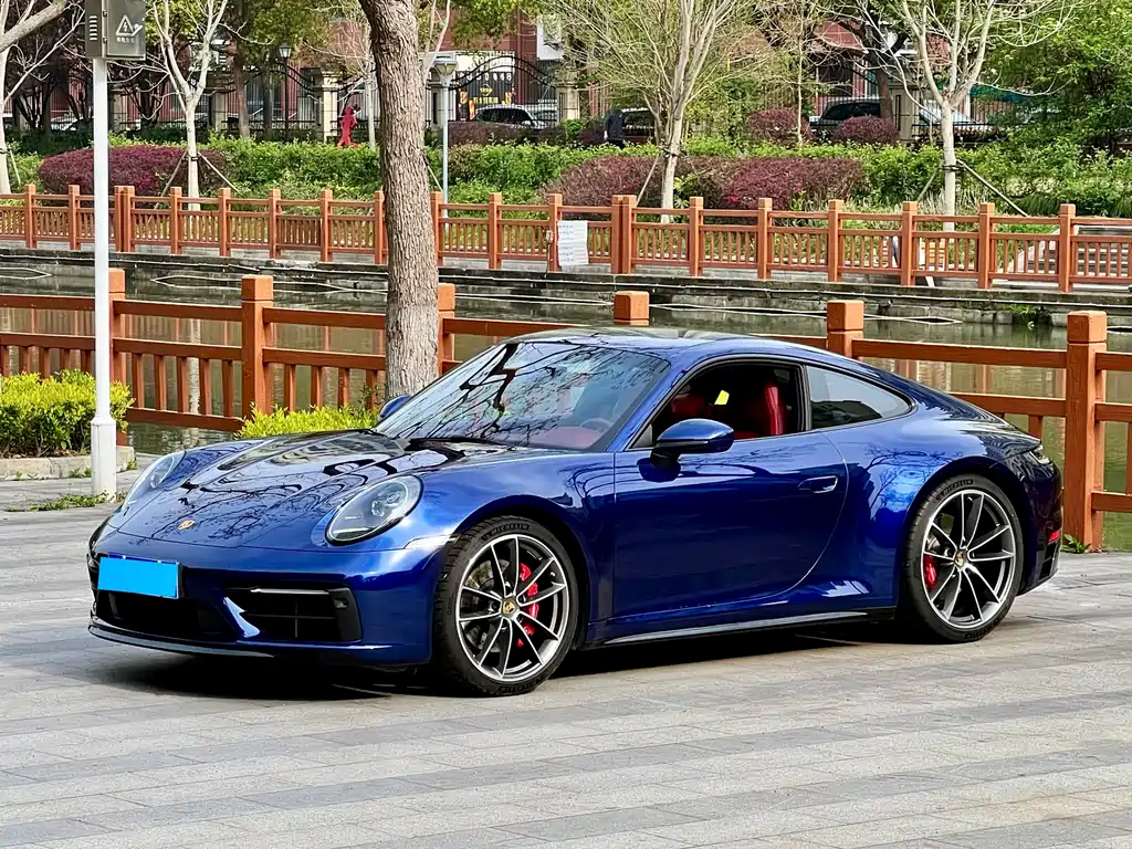 Porsche 911 2021