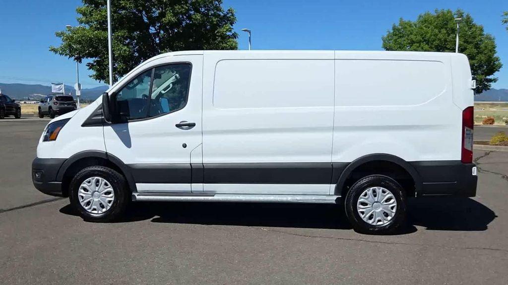 Ford Transit 2025