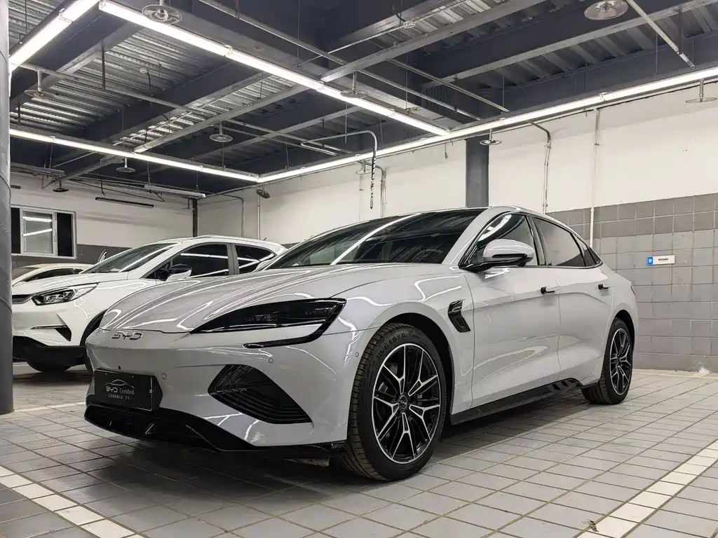 BYD Seal 2025