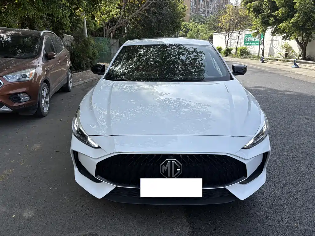 MG MG5 2021