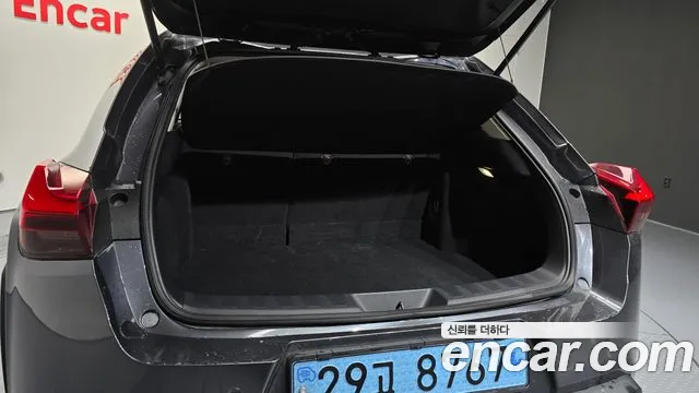 Lexus UX 2022