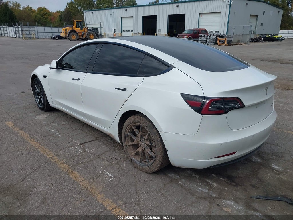 Tesla Model 3 2022