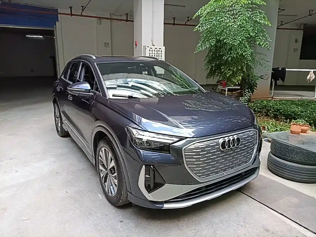 Audi Q4 e-tron 2023