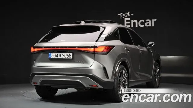 Lexus RX 2025