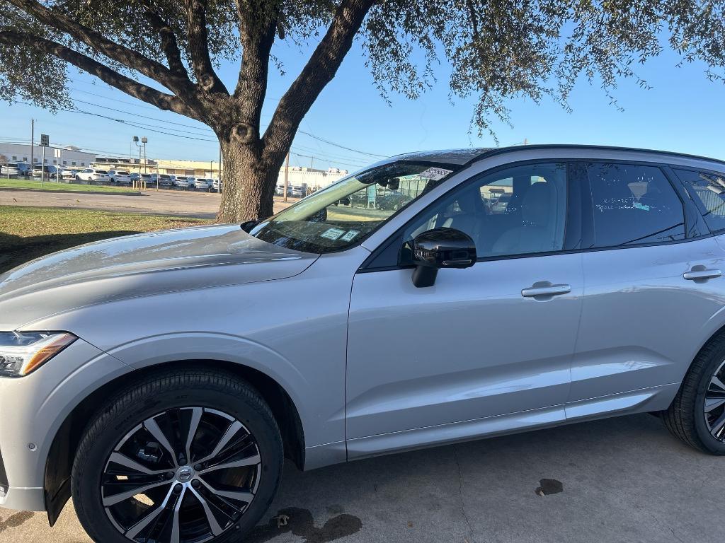 Volvo XC60 2025