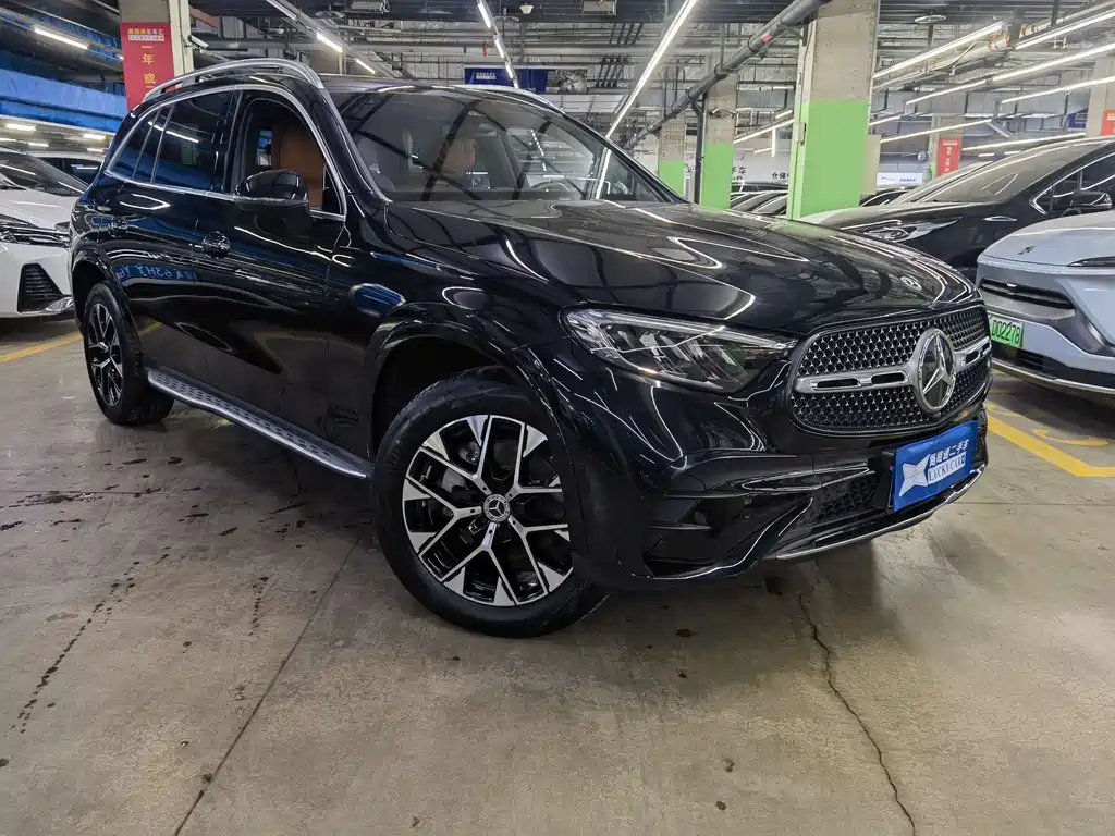 Mercedes-Benz GLC 2023
