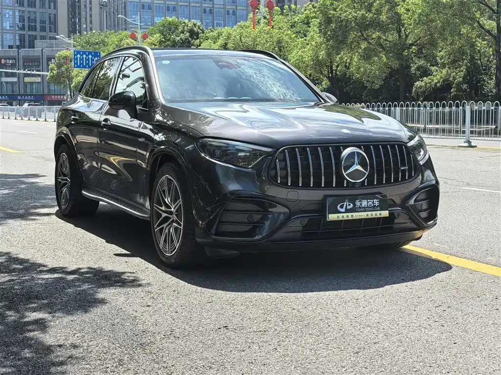 Mercedes-Benz GLC AMG 2025