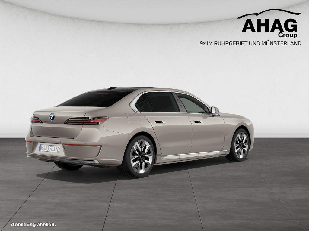 BMW i7 2022