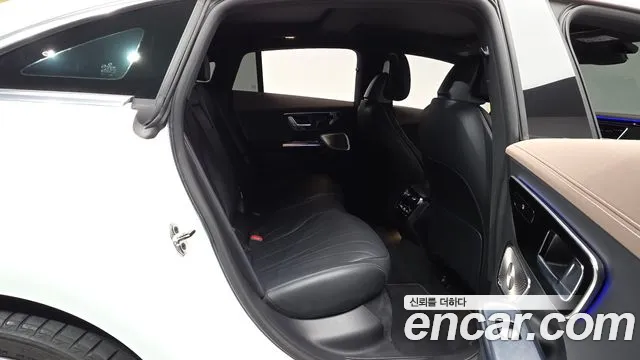 Mercedes-Benz EQE 2023