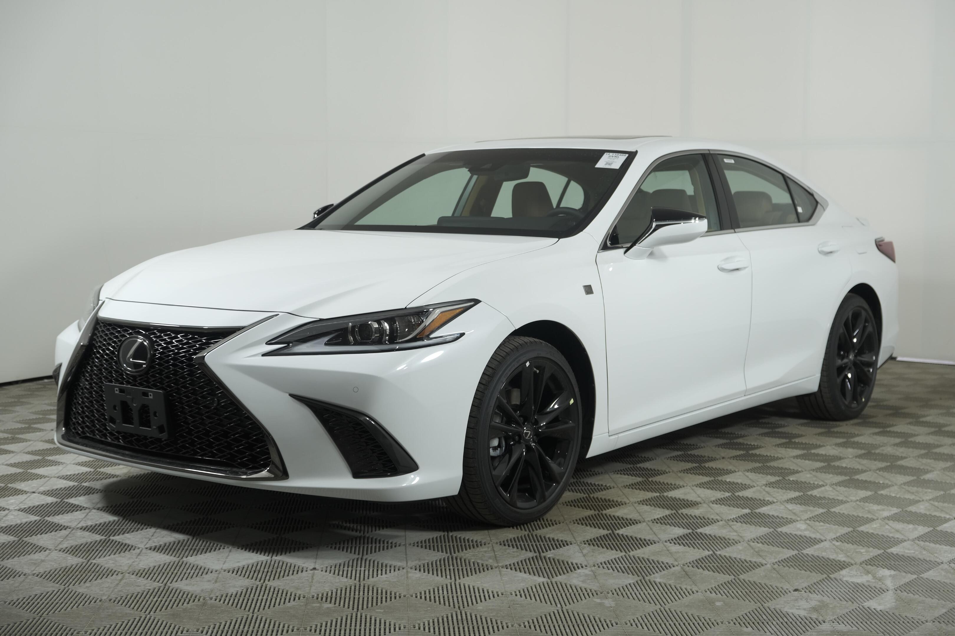 Lexus ES 2025