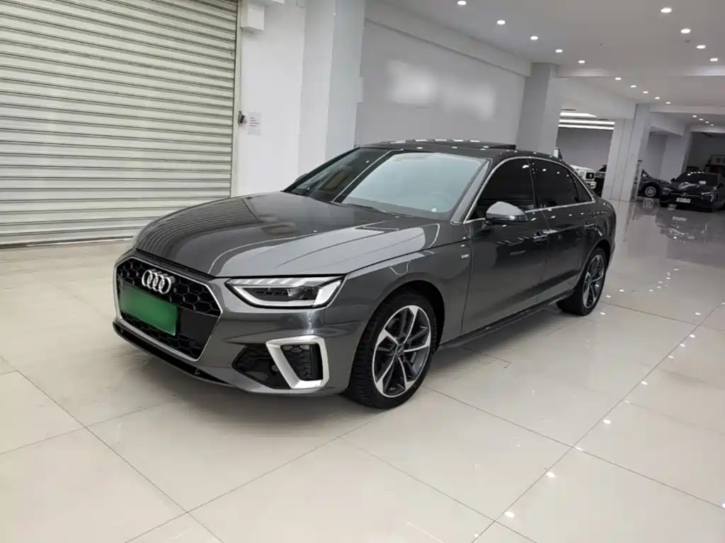 Audi A4 2023
