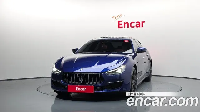 Maserati Ghibli 2021
