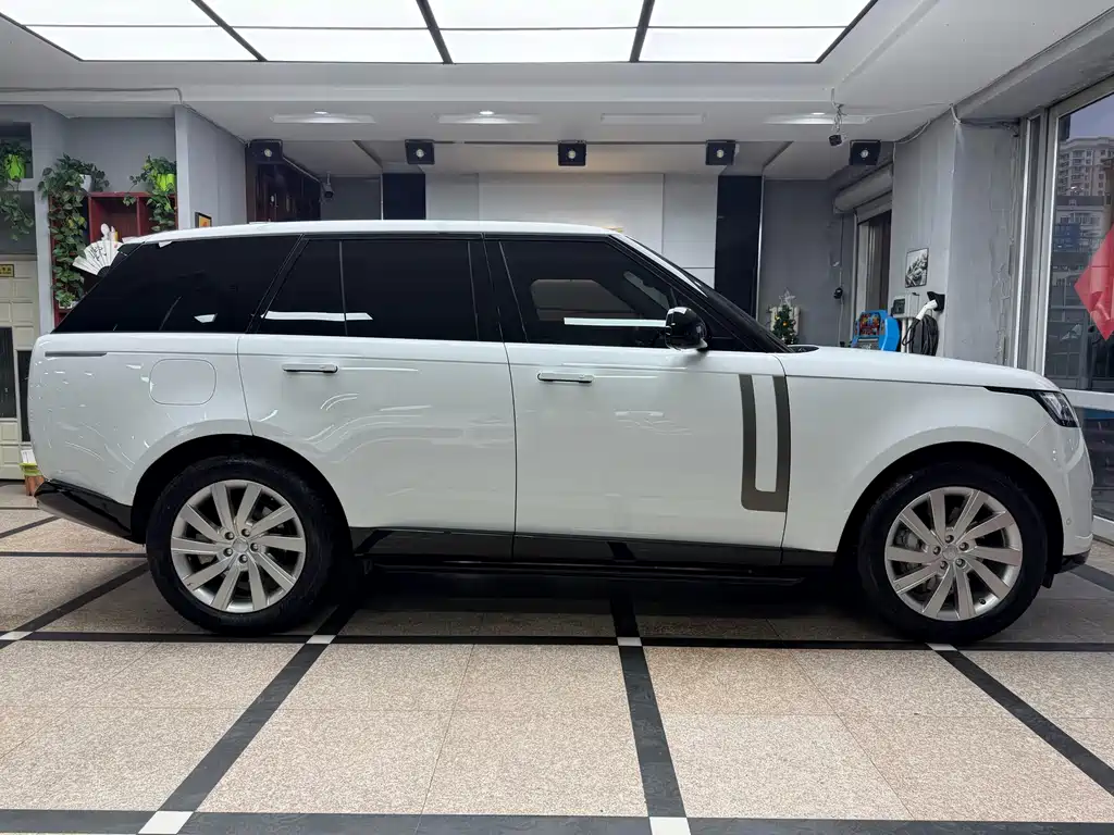 Land Rover Range Rover 2023