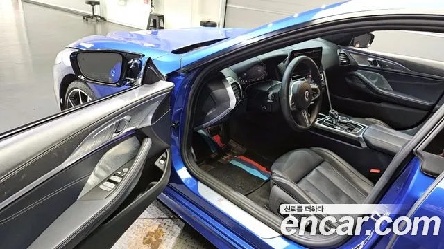 BMW 8 серии 2022