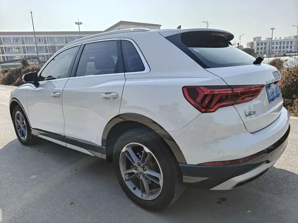 Audi Q3 2021