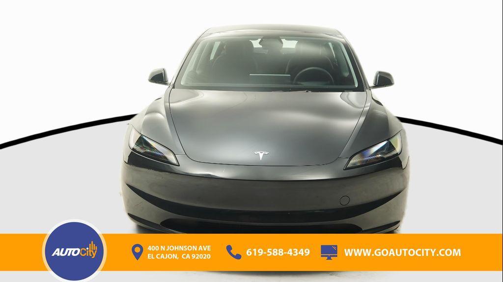 Tesla Model 3 2024