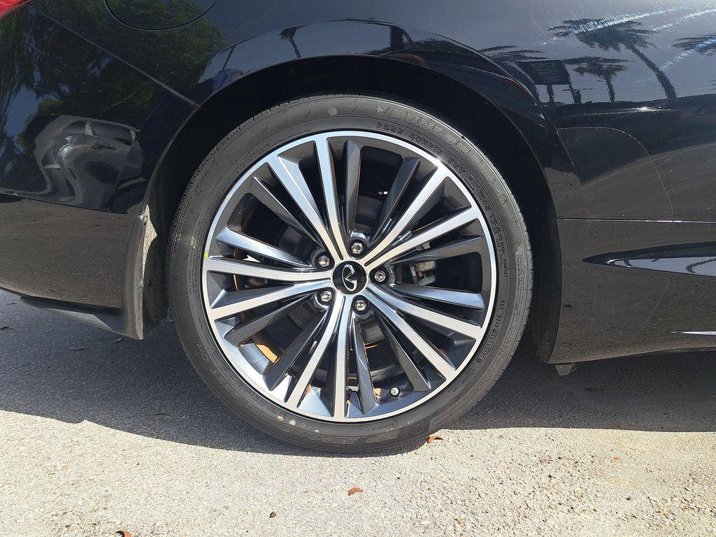 Infiniti Q60 2022