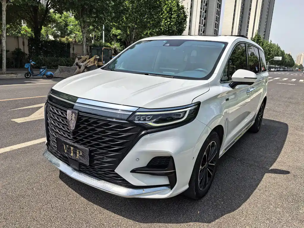 Roewe iMAX8 2021