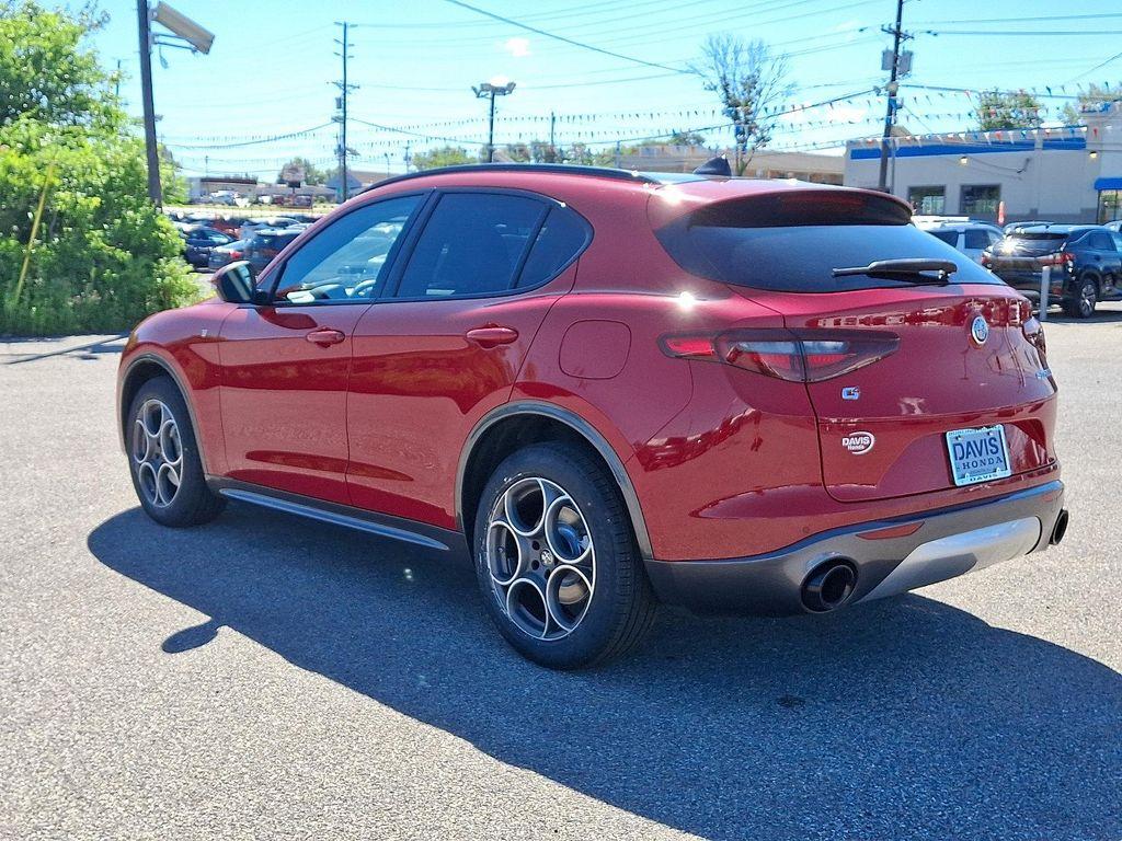 Alfa Romeo Stelvio 2023