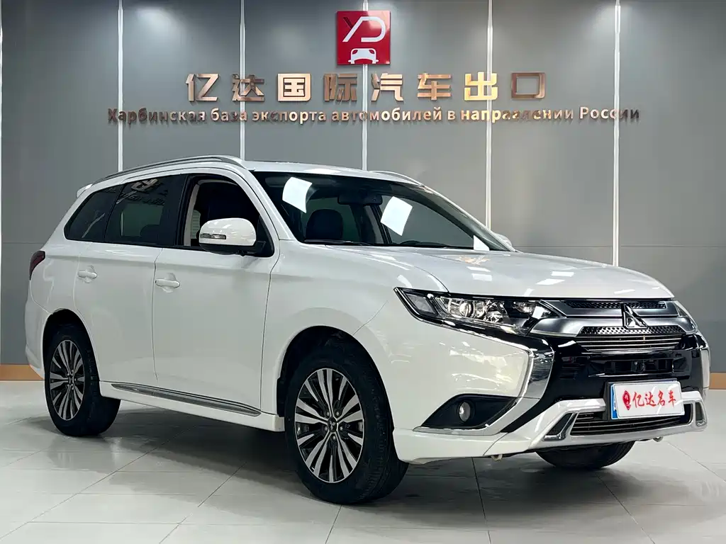 Mitsubishi Outlander 2021