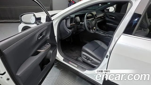 Toyota Crown 2023
