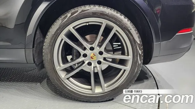 Porsche Cayenne 2021